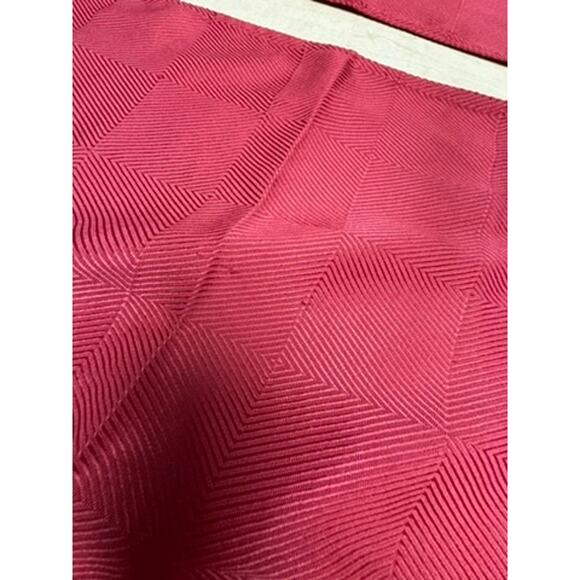 "Lauren Ralph Lauren" Set Of 4 Red/Burgundy Fabric Napkins  19" x 20" Christmas - Picture 6 of 8